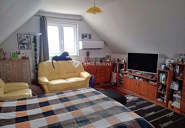 Eladó családi ház, Budapesten, XVII. kerületben 69.5 M Ft