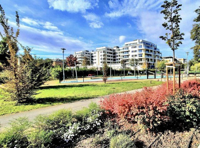 Kiadó garázs, Budapesten, XIII. kerületben, Rozsnyay utcában