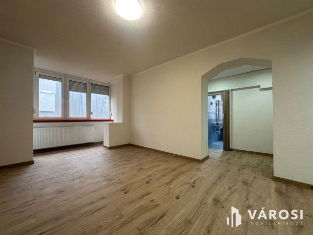 Kiadó téglalakás, albérlet, Salgótarjánban 140 E Ft / hó