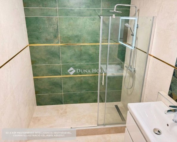 Eladó panellakás, Pécsett 55.9 M Ft, 3 szobás