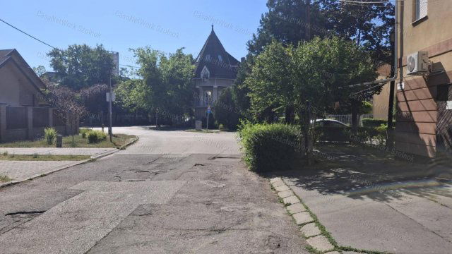 Eladó családi ház, Szolnokon 28.9 M Ft, 2 szobás