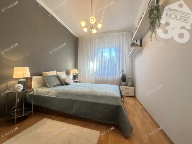 Eladó családi ház, Kecskeméten 139.9 M Ft, 4 szobás