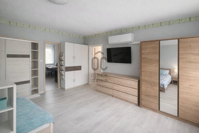 Eladó téglalakás, Székesfehérvárott 71 M Ft, 3 szobás