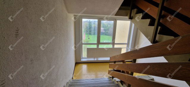 Eladó panellakás, Győrött 34.99 M Ft, 1 szobás