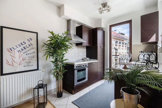 Kiadó téglalakás, albérlet, Budapesten, VI. kerületben