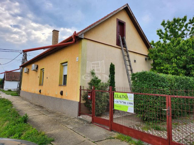 Eladó családi ház, Hajdúnánáson 34.9 M Ft, 2 szobás