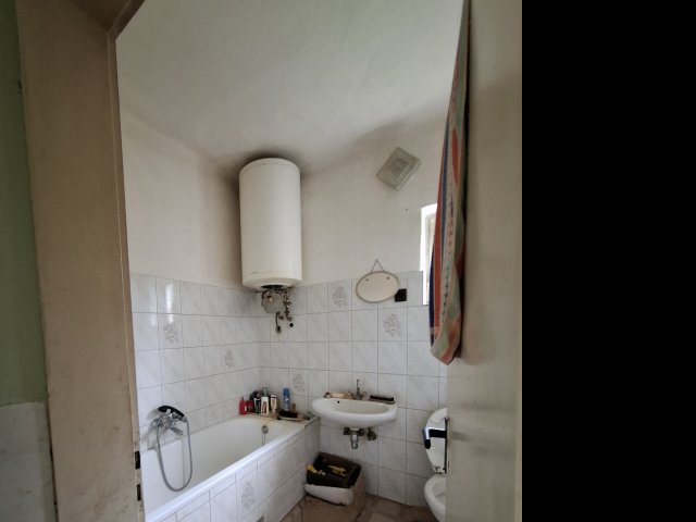 Eladó családi ház, Mérán 14.9 M Ft, 3 szobás