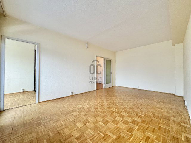 Eladó panellakás, Budapesten, II. kerületben, Lajos utcában