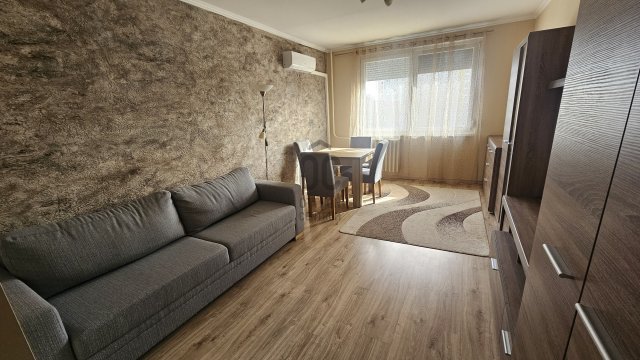 Kiadó panellakás, albérlet, XIX. kerületben, Csokonai utcában