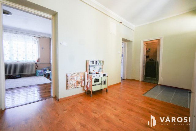 Eladó családi ház, Mikebudán 34.9 M Ft, 2 szobás