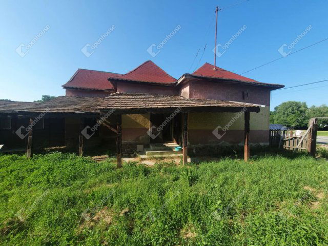 Eladó családi ház, Potonyon 5.5 M Ft, 2 szobás