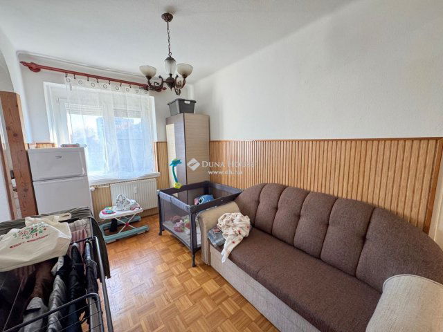 Eladó téglalakás, Nyíregyházán 37.9 M Ft, 2 szobás