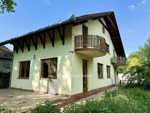 Eladó családi ház, Szigethalmon 89.9 M Ft, 3+1 szobás