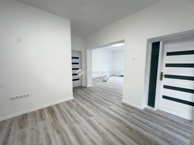 Eladó családi ház, Nagykőrösön 99 M Ft, 5 szobás