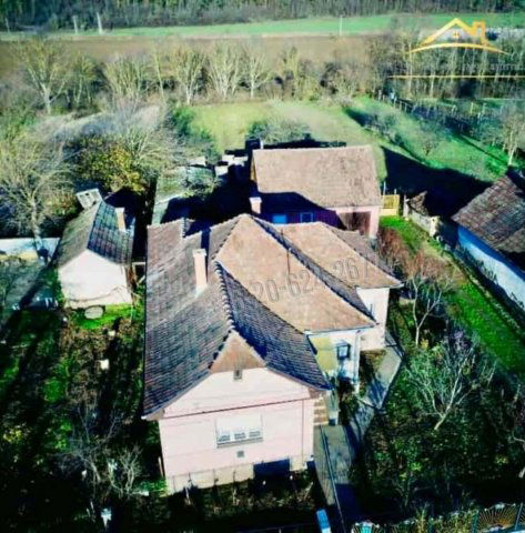 Eladó családi ház, Szátokon 15.9 M Ft, 2 szobás