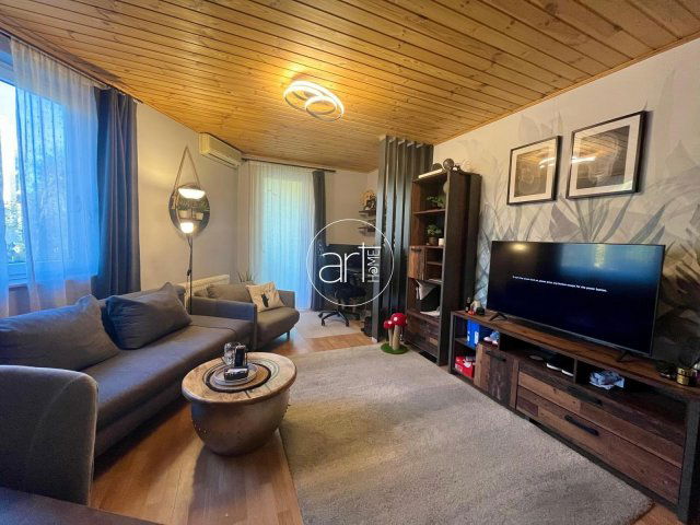 Eladó téglalakás, Szegeden 49.5 M Ft, 1+1 szobás