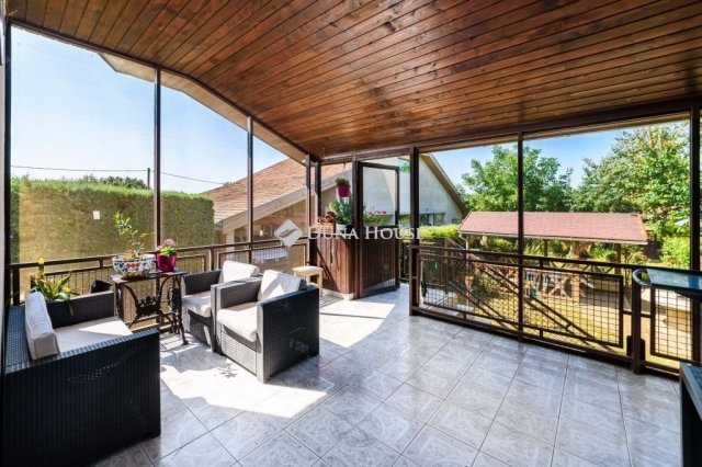 Eladó családi ház, Tárnokon 268 M Ft, 5 szobás