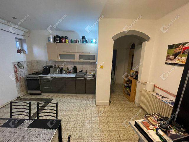 Eladó családi ház, Banán 60 M Ft, 3 szobás