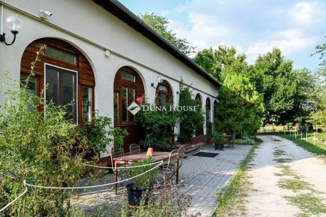 Eladó ipari ingatlan, Újlengyelen 748 M Ft / költözzbe.hu