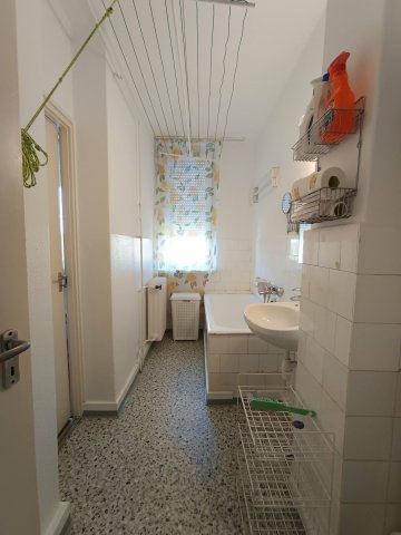 Eladó téglalakás, Oroszlányban 31.5 M Ft, 2 szobás