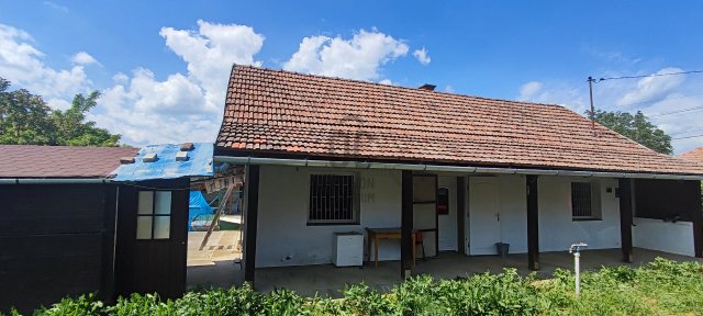 Eladó családi ház, Abádszalókban 19.9 M Ft, 2 szobás