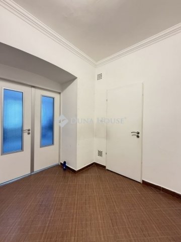 Eladó téglalakás, Budapesten, VI. kerületben 135 M Ft, 4 szobás