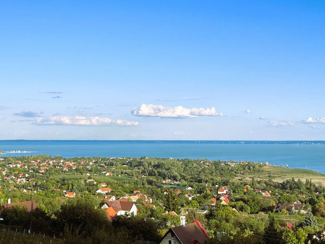 Eladó családi ház, Csopakon 190 M Ft, 4 szobás