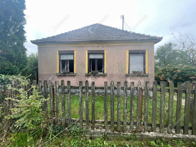 Eladó családi ház, Szemenyén 7.9 M Ft, 3 szobás