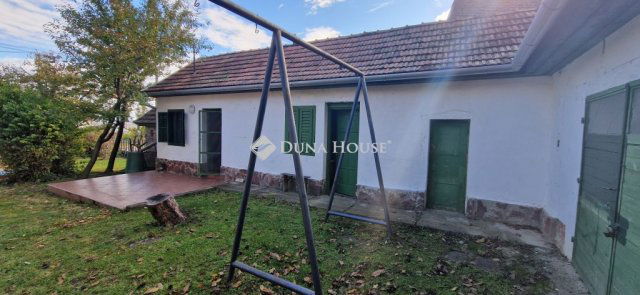 Eladó családi ház, Fonyódon 74.99 M Ft, 5 szobás