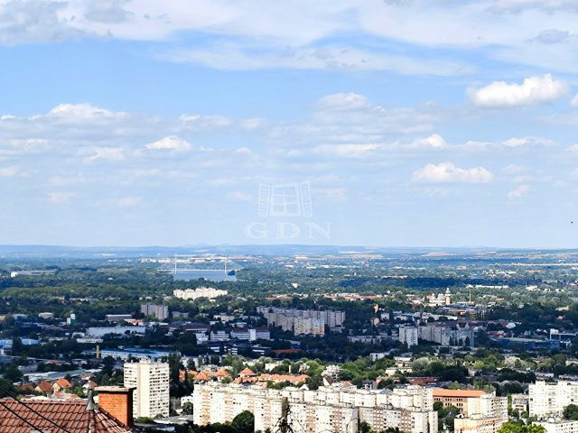 Eladó téglalakás, Budapesten, III. kerületben 326 M Ft