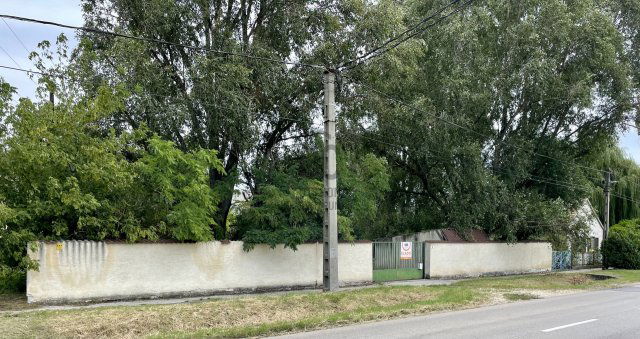 Eladó üzlethelyiség, Székesfehérvárott 89.9 M Ft