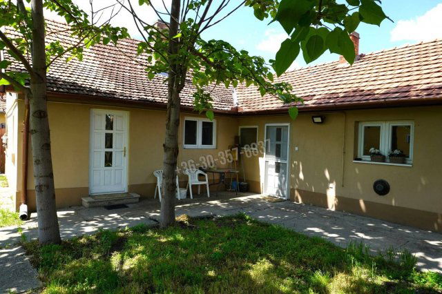 Eladó családi ház, Mórahalmon 38 M Ft, 2 szobás