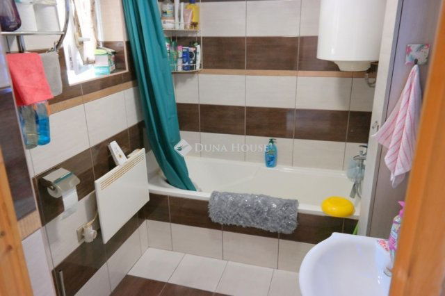 Eladó családi ház, Budapesten, XX. kerületben 84.8 M Ft