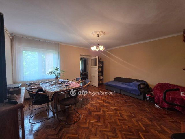 Eladó téglalakás, Budapesten, X. kerületben 57.9 M Ft, 3 szobás