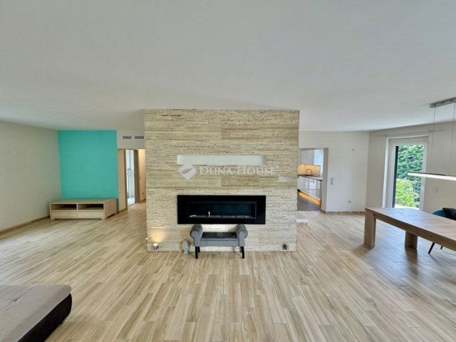 Eladó családi ház, Érden 330 M Ft, 7 szobás