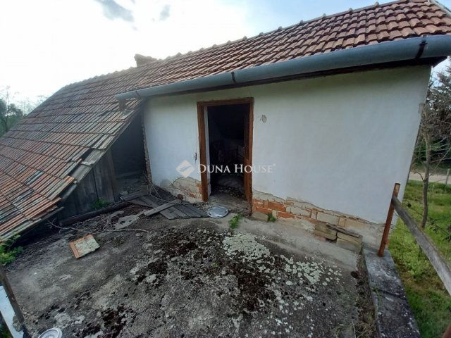 Eladó családi ház, Tiszakécskén 26 M Ft, 3 szobás