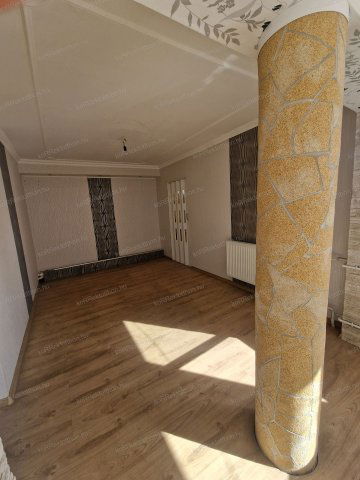 Eladó családi ház, Jászberényben 29.9 M Ft, 3 szobás
