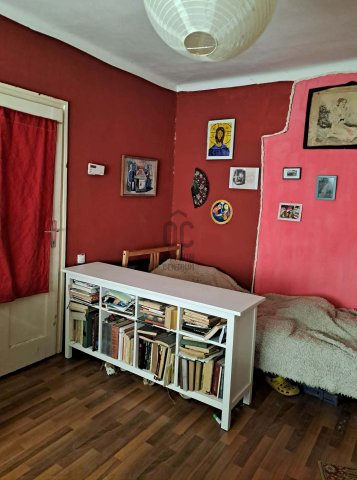 Eladó családi ház, Mendén 37.5 M Ft, 1 szobás