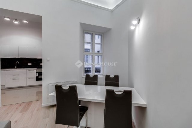 Eladó téglalakás, Budapesten, V. kerületben 128 M Ft, 3 szobás