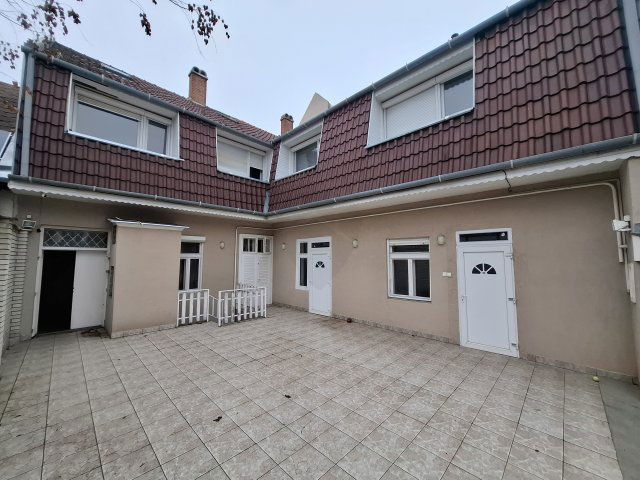 Eladó családi ház, Budapesten, XIV. kerületben 299 M Ft