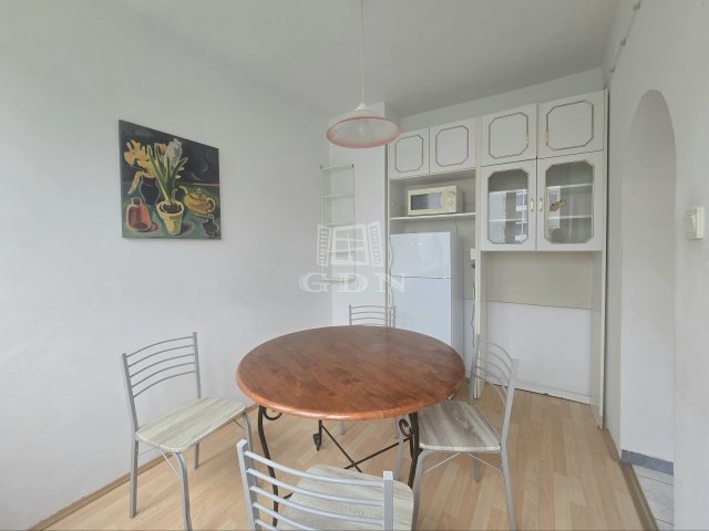 Eladó téglalakás, Zalaegerszegen 34.5 M Ft, 1+2 szobás