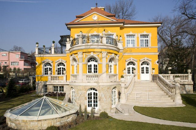 Eladó családi ház, Budapesten, II. kerületben 2819.18 M Ft