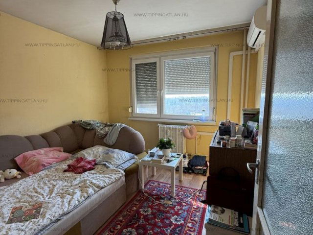 Eladó panellakás, Budapesten, XV. kerületben, Zsókavár utcában