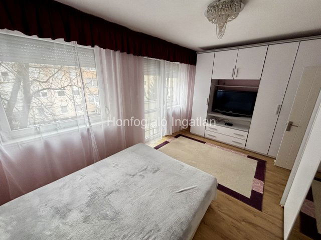 Eladó téglalakás, Nyíregyházán 69.99 M Ft, 3 szobás