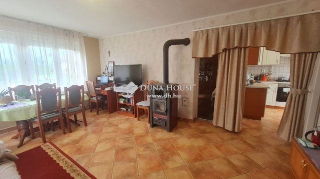 Eladó családi ház, Zalaegerszegen 72 M Ft, 4 szobás