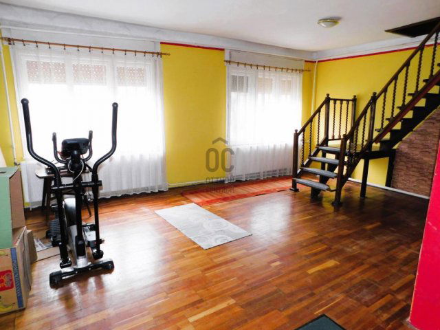 Eladó családi ház, Cegléden 24.5 M Ft, 4 szobás