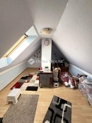 Eladó családi ház, Budapesten, XVIII. kerületben 79.9 M Ft