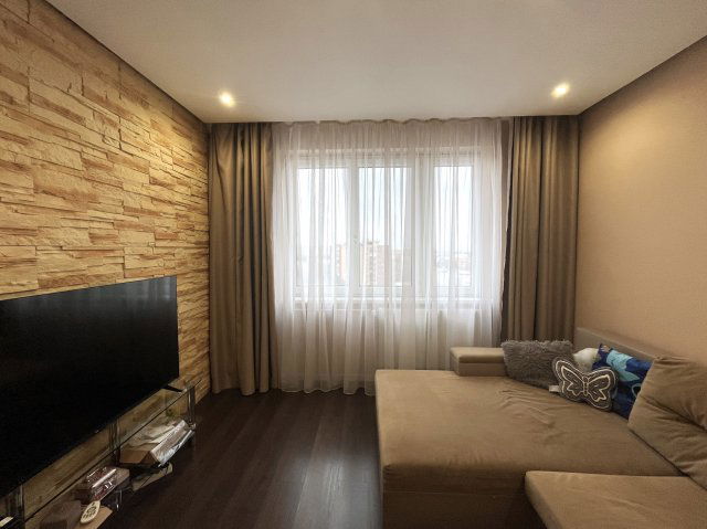 Eladó panellakás, Dunaújvárosban, Táncsics Mihály utcában