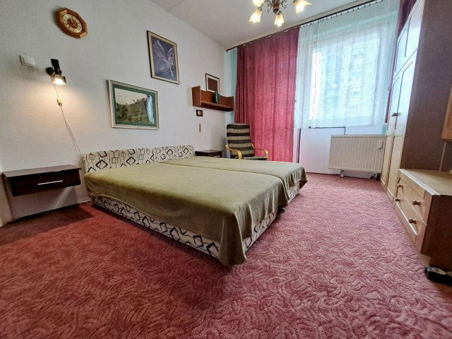 Kiadó panellakás, albérlet, Debrecenben 185 E Ft / hó, 2 szobás