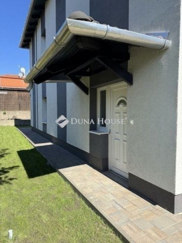 Eladó családi ház, Budapesten, XXI. kerületben 93.9 M Ft